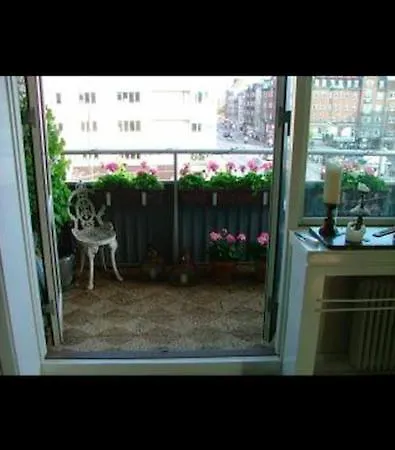 Apartment With Balcony And Canal View Kopenhagen